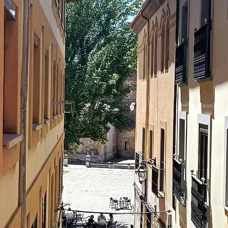 Apartment Plaza Del Grano Leon